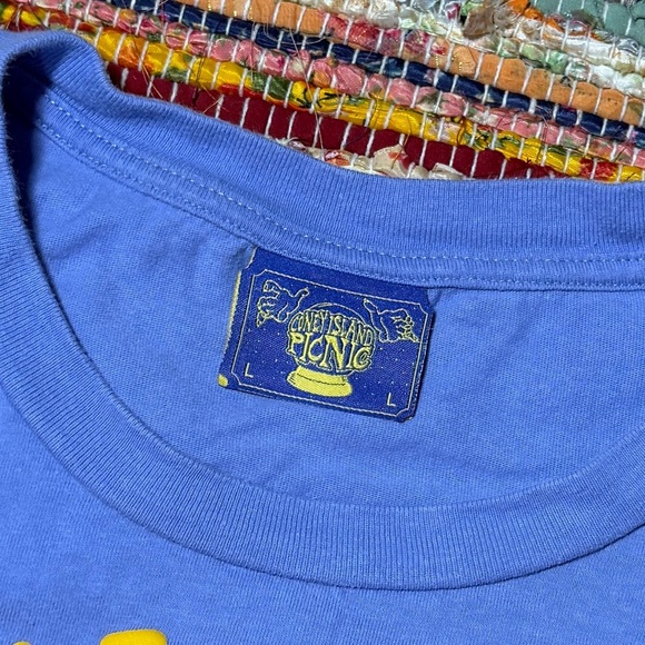“with the universe and with love” coney island picnic graphic tshirt size large - Picture 3 of 3